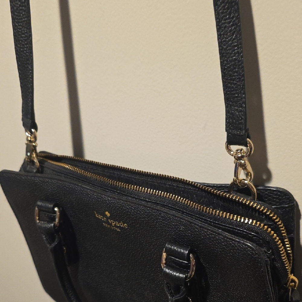 Like New Kate Spade Black Crossbody Bag with Adjustable Strap - Picture 4 of 9